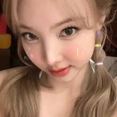 隗逸馨