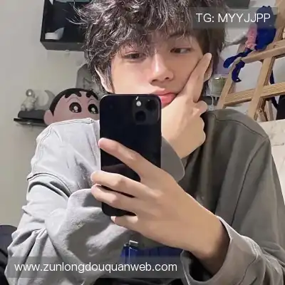 陆梁鸿